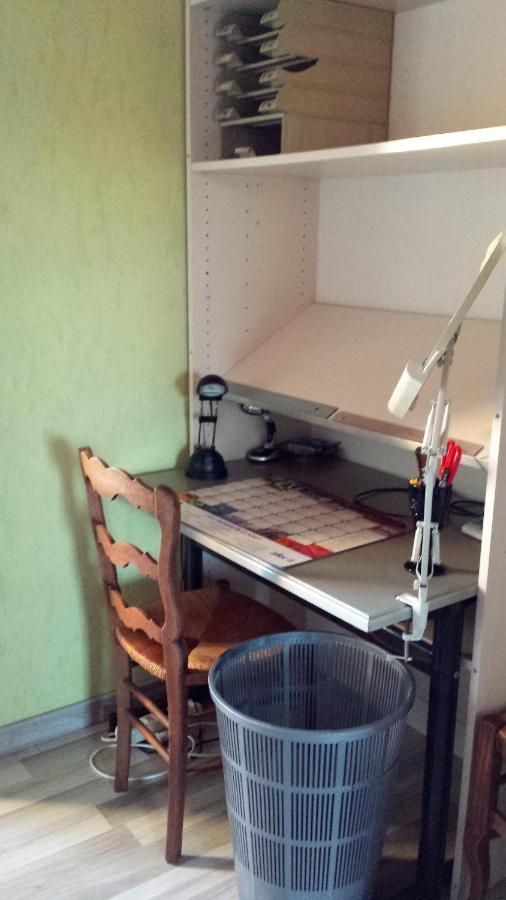 3 chambres privées dans un jardin d'hiver, garage voiture, vélos, motos Tourville-sur-Arques Extérieur photo