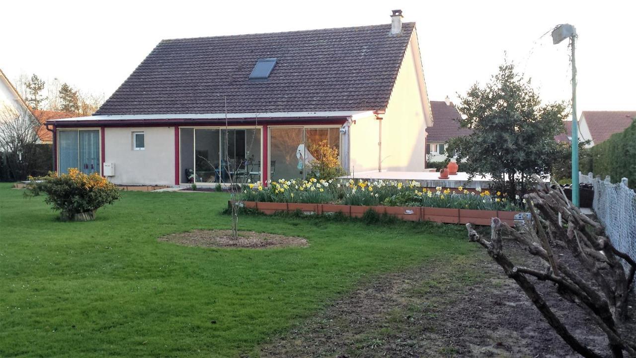 3 chambres privées dans un jardin d'hiver, garage voiture, vélos, motos Tourville-sur-Arques Extérieur photo