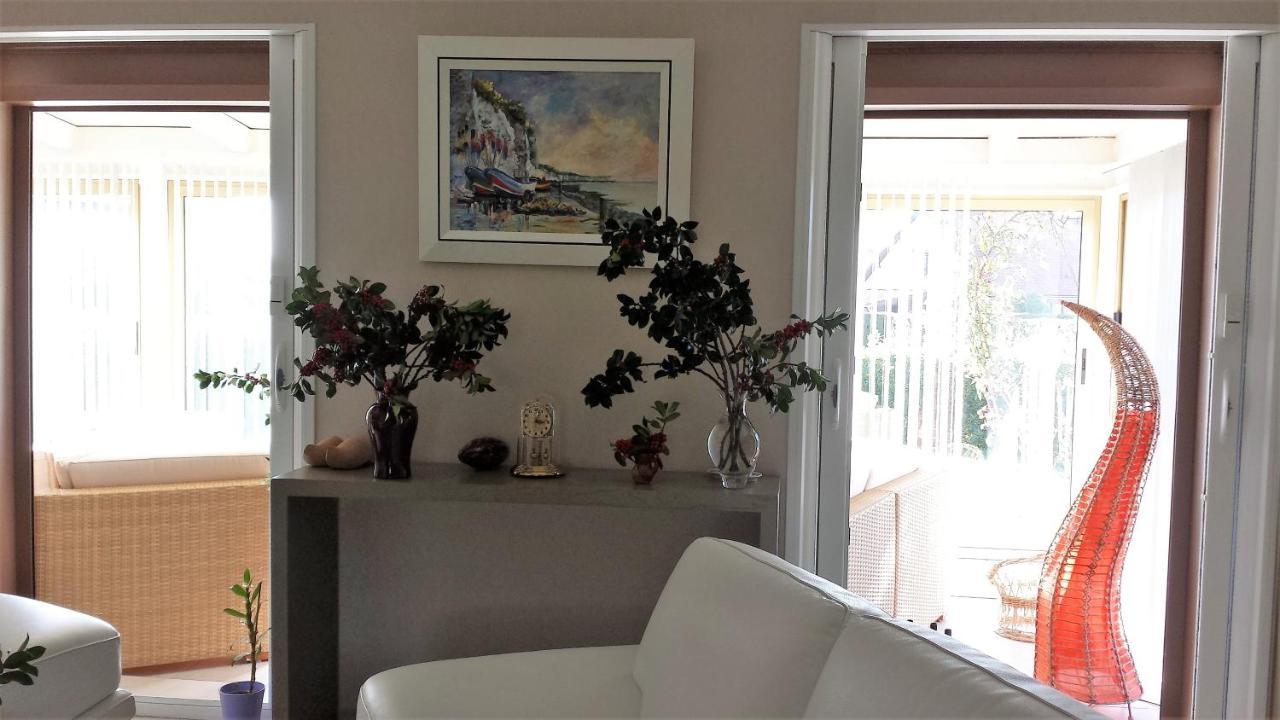 3 chambres privées dans un jardin d'hiver, garage voiture, vélos, motos Tourville-sur-Arques Extérieur photo
