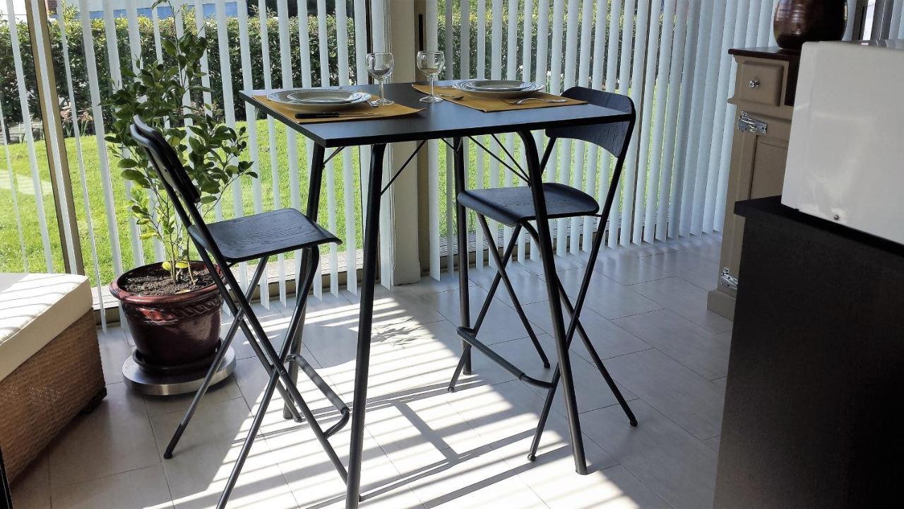 3 chambres privées dans un jardin d'hiver, garage voiture, vélos, motos Tourville-sur-Arques Extérieur photo