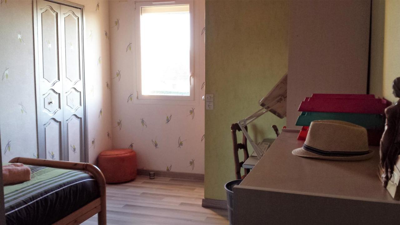 3 chambres privées dans un jardin d'hiver, garage voiture, vélos, motos Tourville-sur-Arques Extérieur photo